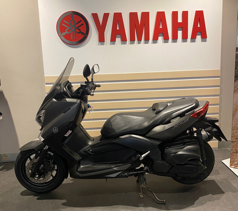 Yamaha X-MAX 400
