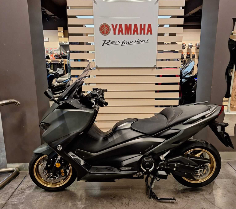 Yamaha T-Max Tech 560