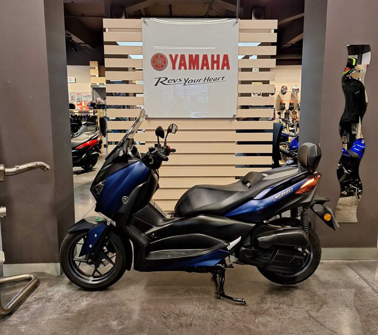 Yamaha X-MAX 125
